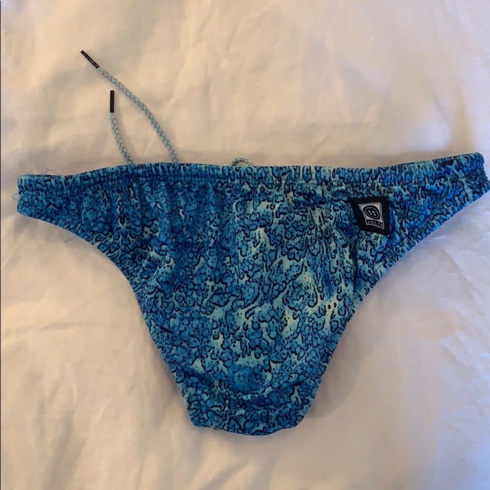 JOLYN Europe bottom size medium.